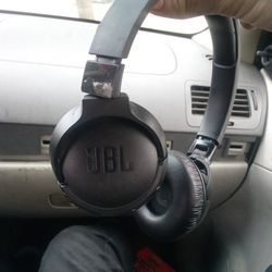 JBL Bluetooth Headphones 