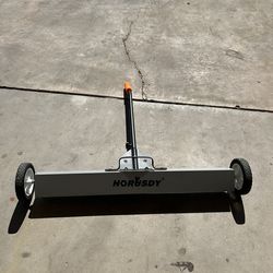 Magnetic sweeper/barredora magnético