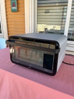 June Smart Oven.