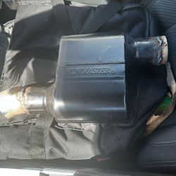 Flow master exhaust   (I HAVE 2)