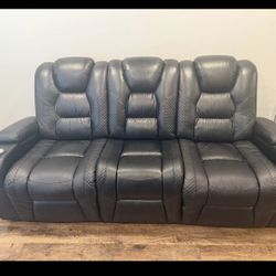 PWR REC Sofa with ADJ Headrest