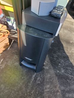 Bose Model AV3-2-1 II Media Center Main Unit W/Two Speakers, Remote, 1 Base Speaker No cable They Were Misplaced