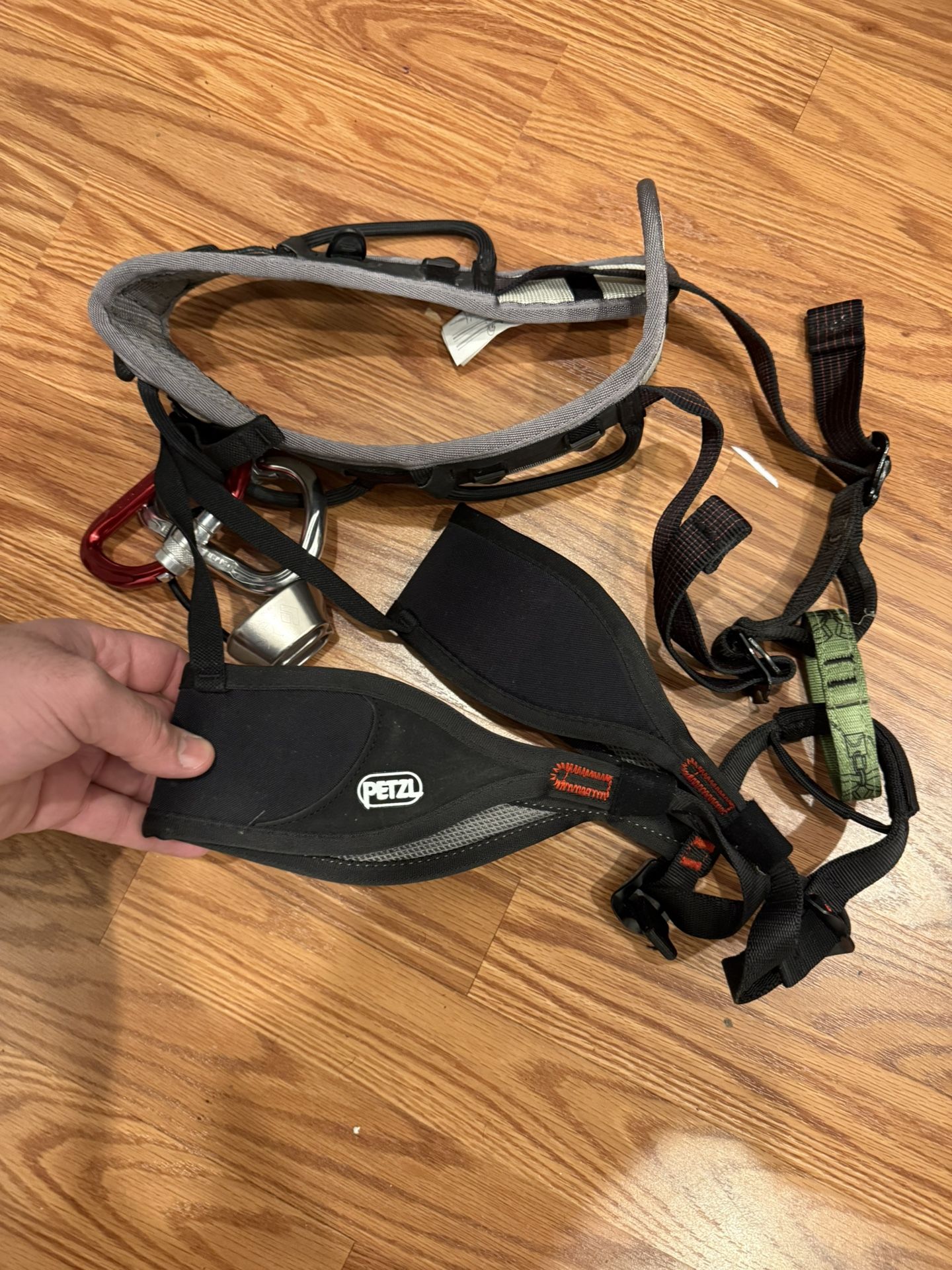 PETZL - CORAX, C51 Climber's Sit - Harness, Size 1, M-XL with Carry Bag