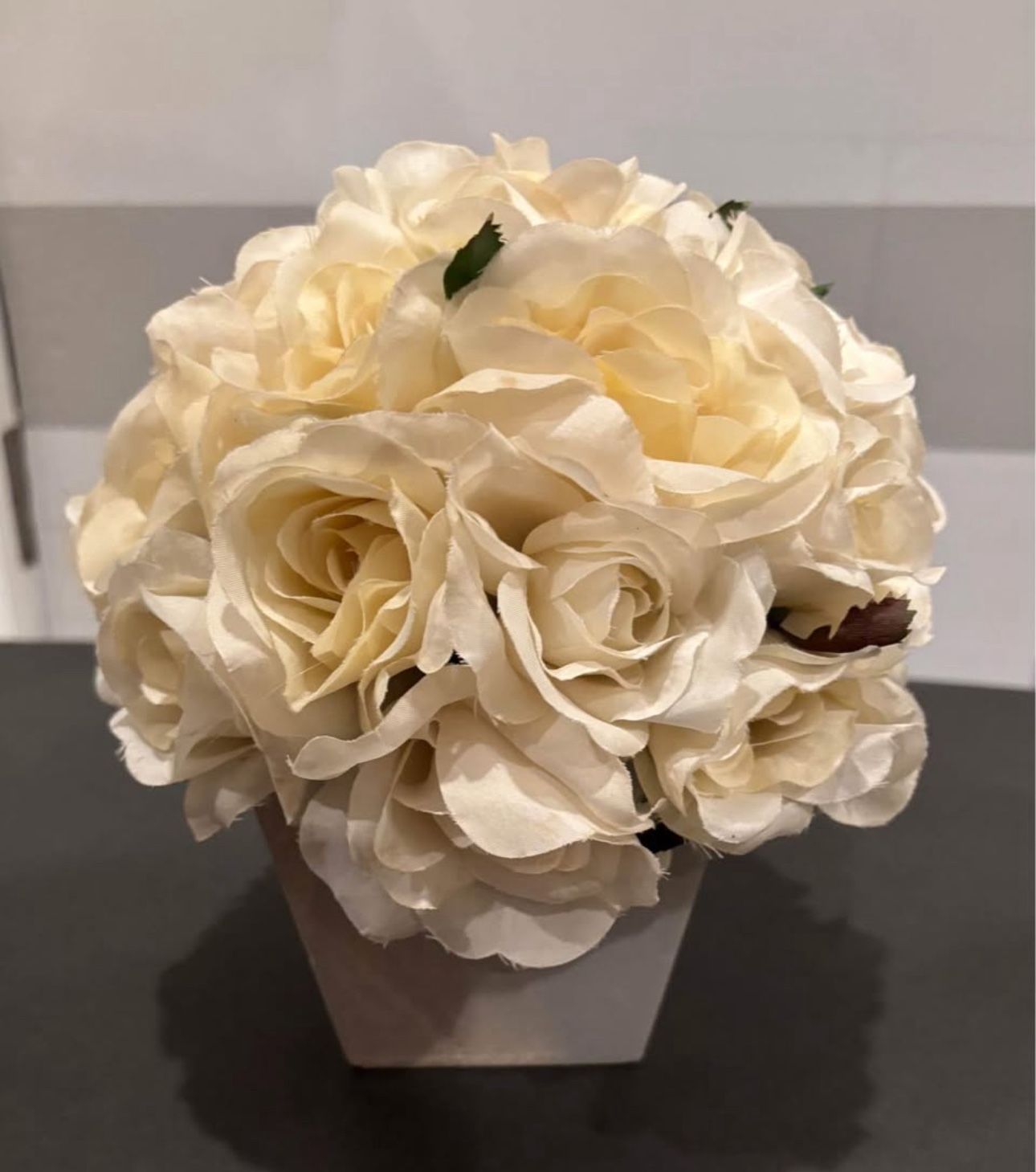 Faux floral flowers roses decoration accents