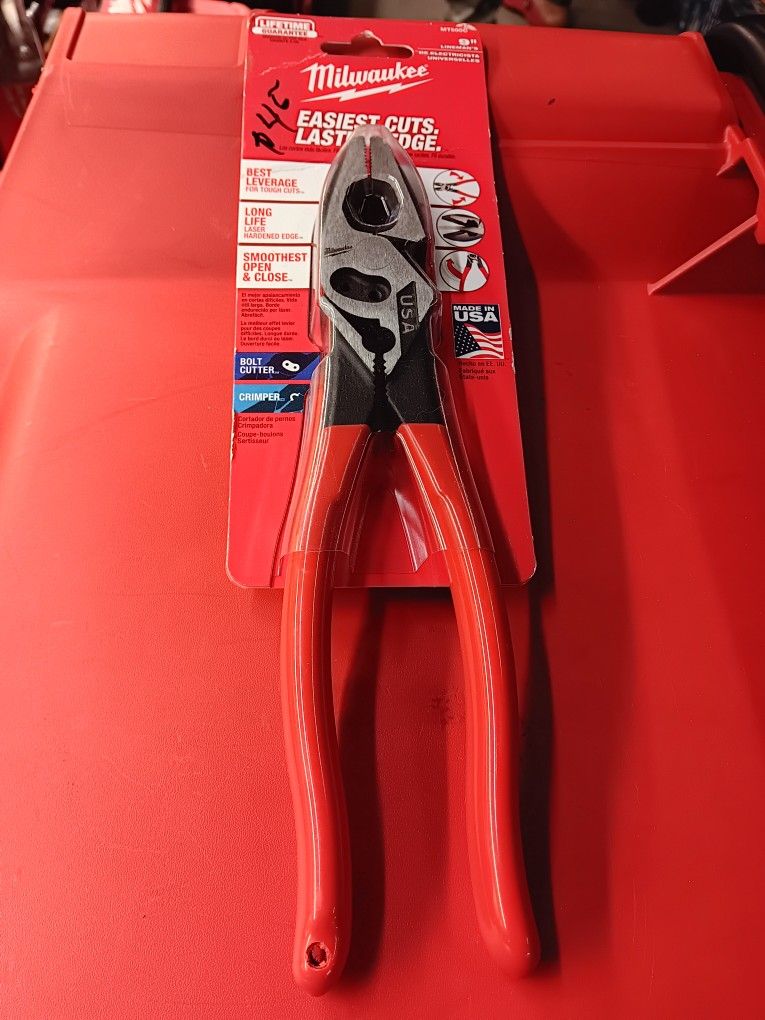 Milwaukee 9" Lineman's
