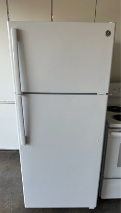GE refrigerator (1 month warranty)