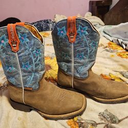 Botas