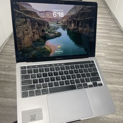 MacBook Pro 2020 256gb I5 