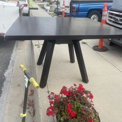 FREE Kitchen/Dining Room Table