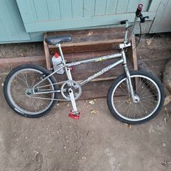 Robinson rebel hot sale bmx bike