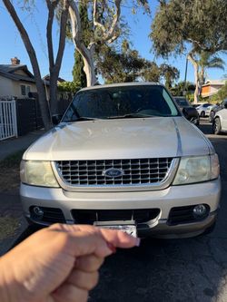 Ford Explorer SUV Silver