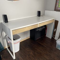 IKEA MICKE desk