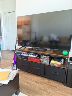 55 in tv *Stand ONLY *for  $50(Like New Excellent Condition)