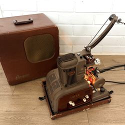 Vintage Ampro Stylist 16mm Film Projector w/ Case w/Speaker