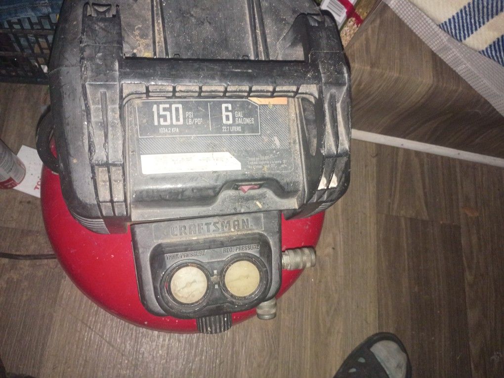 150 Psi LB/Po2. 6gallones 22,7 Litters Maintenece Free Pump Craftsman Askin 100 For It It's Used But Works Perfect