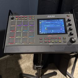 Akai MPC Live 2