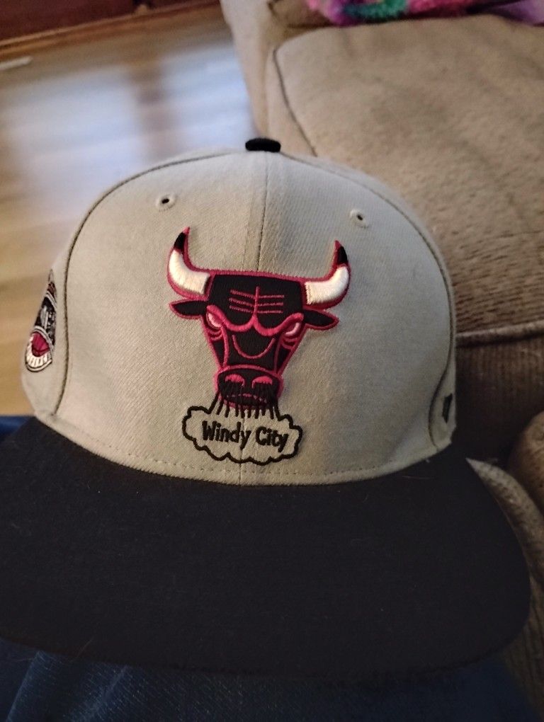 Chicago Bulls Windy City Hat $10