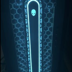 Alienware Aurora R14 VR Ready Gaming PC - AMD Ryzen 7 5800, NVIDIA GeForce RTX 3070 8GB GDDR6, 16GB 3466MHz RAM, 512GB SSD + 1TB HDD, Air Cooled, Wi-F