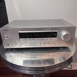 Yamaha Stereo Surround Sound Receiver
