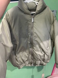 Essentials Puffer Jacket