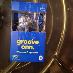 Onn Wireless Earphones New Condition 