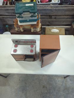 Sunny Suzy Tin Toys Stove And Refrigerator 