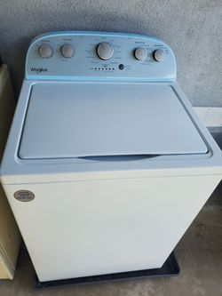 Whirlpool 3.8 cu. ft. top-load washer with agitator