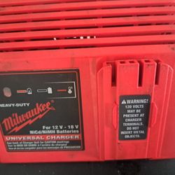 Millwaukee One Hour universal Charger 