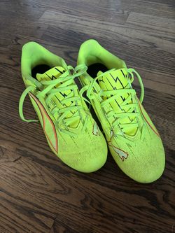 Puma Ultra 6 Play FG/AG Soccer Cleats, US 7, Neon Yellow