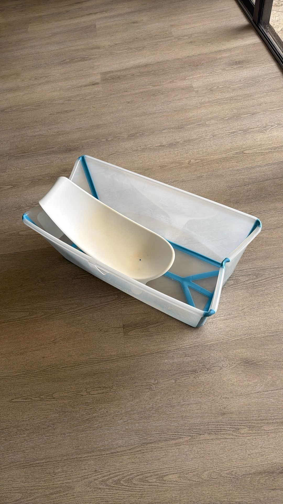 Stokke Flexi Bath With Newborn Insert