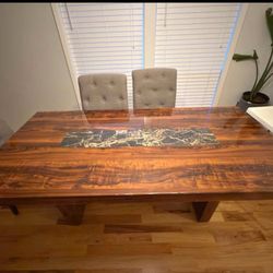 Very Nice Wood Dining Room Table With 3 Chairs 
