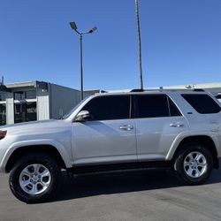 2019 4RUNNER SR5 Premium $32.995