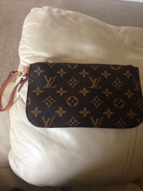 LV wristlet