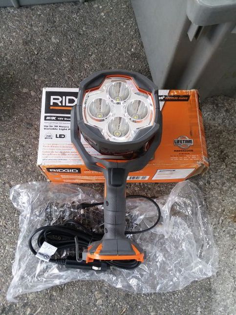 ¤RIDGID GEN5X 18-Volt Dual-Power Light Cannon¤