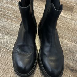 Steven Madden Black Boots