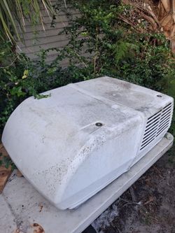 Coleman-Mach 15 RV rooftop air conditioner