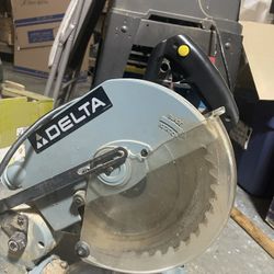 Delta 10” Compound Miter Saw