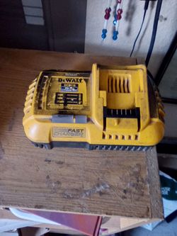 DeWalt fast charger