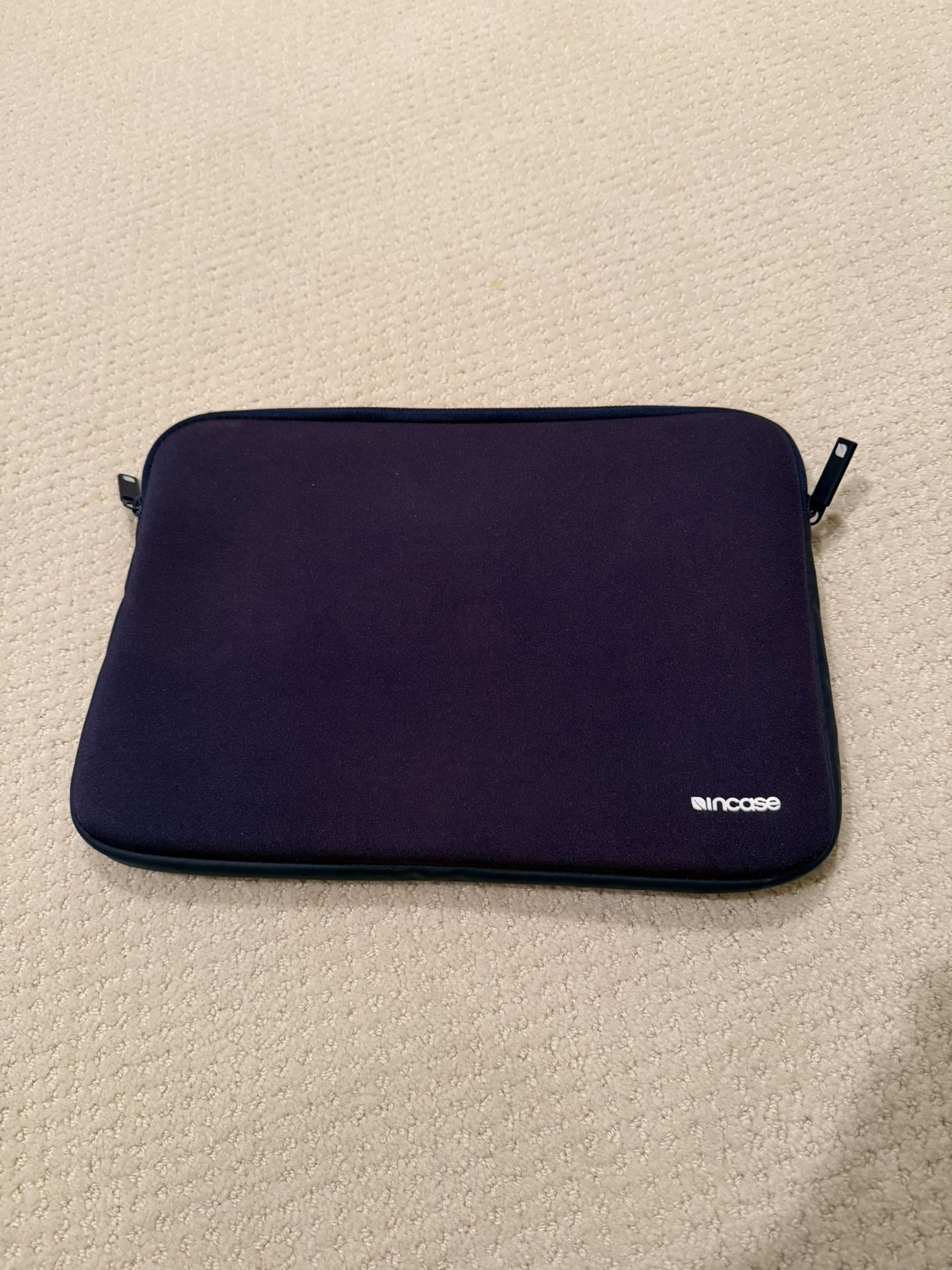 Incase Laptop Protector Bag