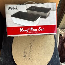 Brand New Parini Loaf Pan Set