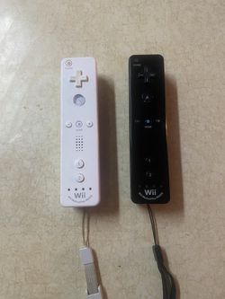 2 Nintendo WII Remotes With Motion Plus Sensor