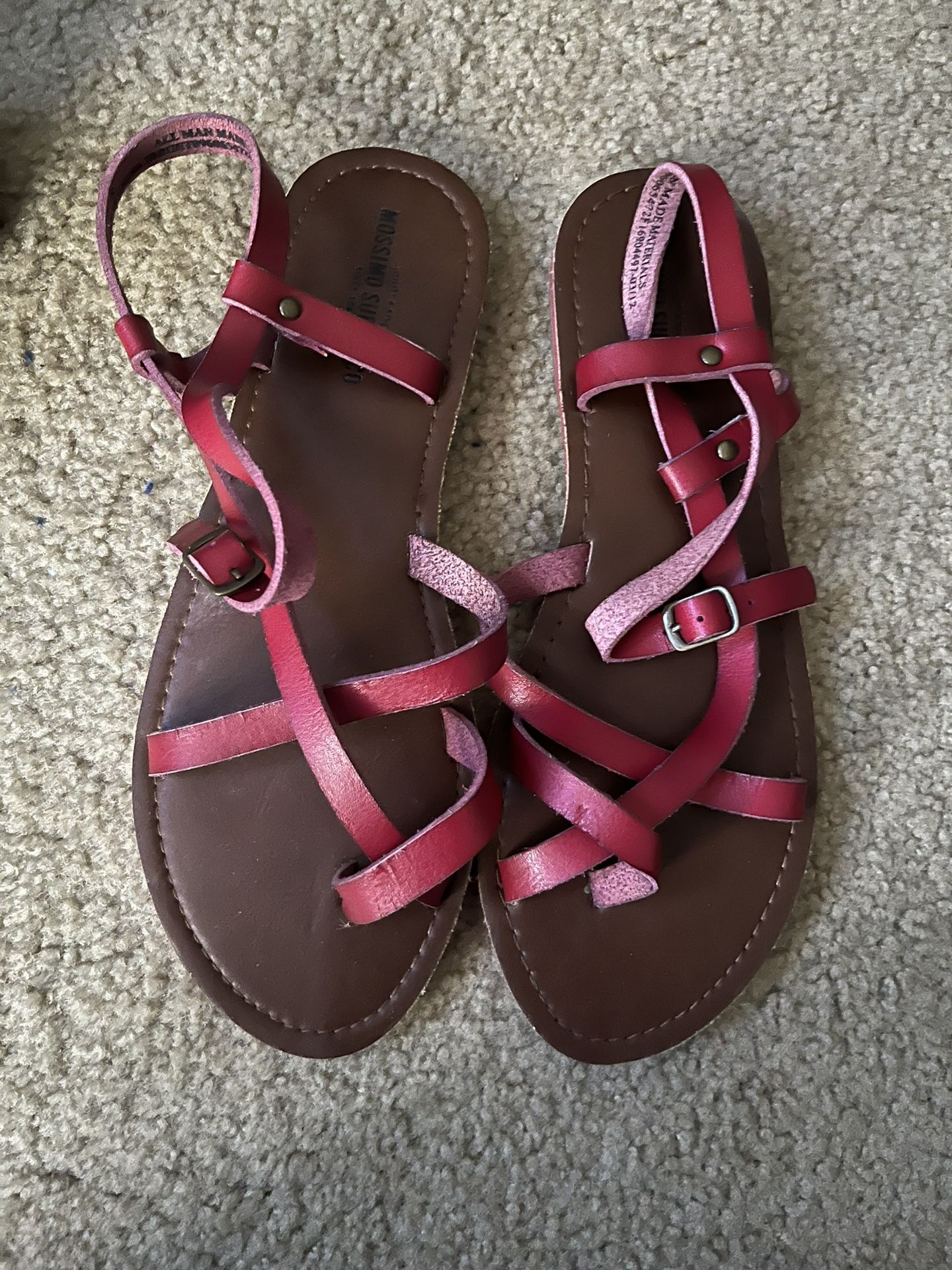Mossimo Red Flat Sandals Women’s Size 8