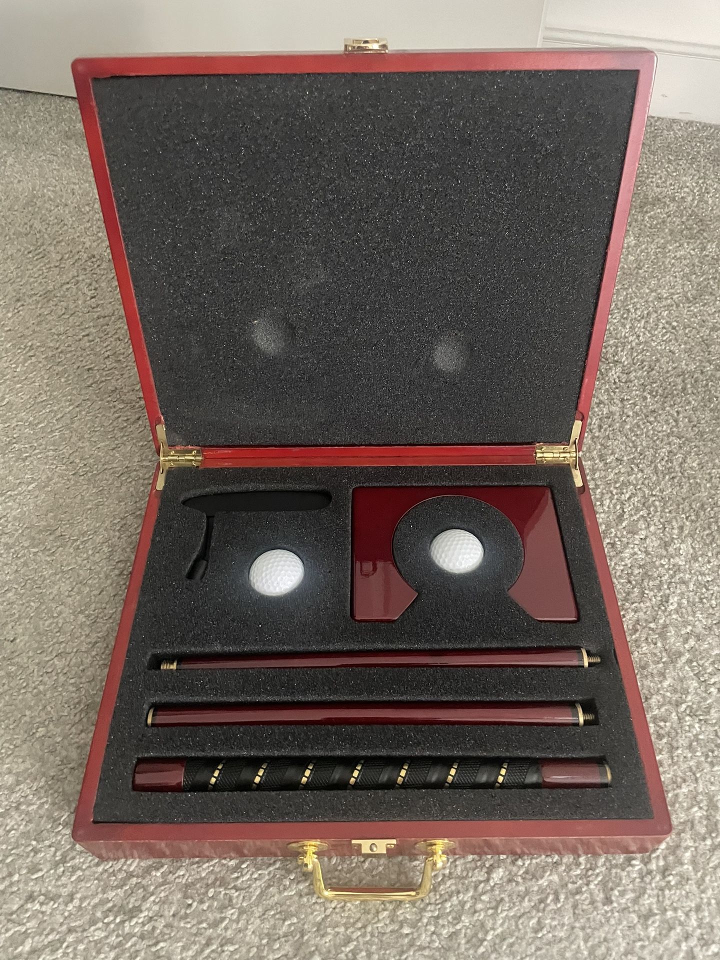 Executive Golf Putting Set/ Indoor executive gift office Mini Golf Set/ Portable / Mini office putting set