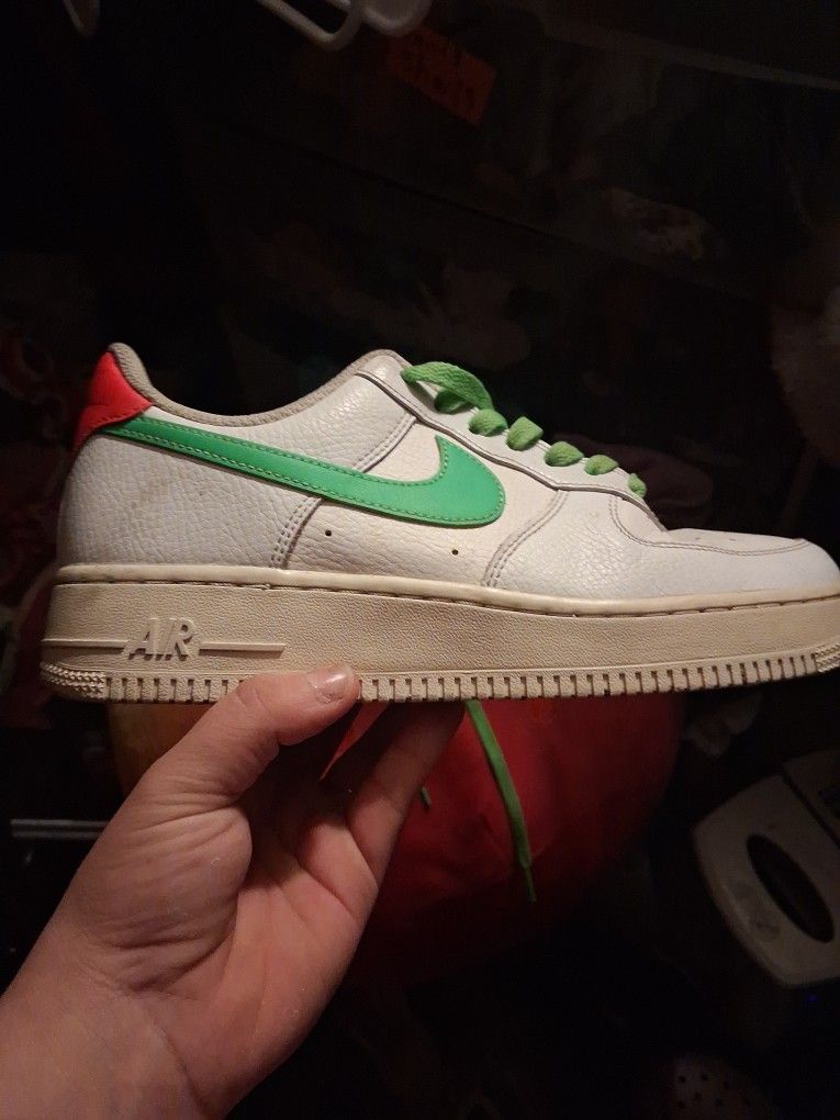 Air Force 1. Size 8b