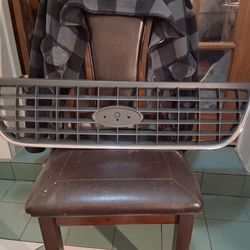 2002-2005 Ford Explorer Grill and 2002-2005 Header Panel...