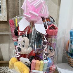 Minnie Mouse Easter basket