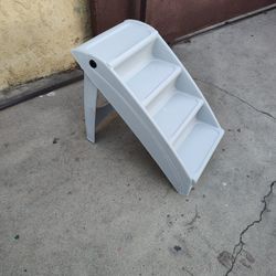 PETSAFE FOLDING PET STEPS 24" L X 16' W X 20" H