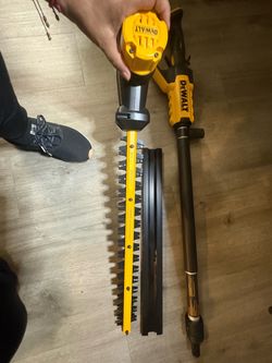 DeWalt 20V Pole Hedge Trimmer