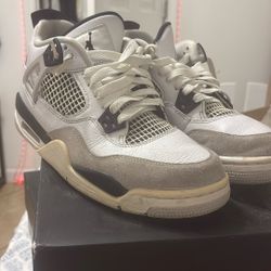 Military black jordan 4