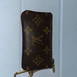 LV Change Purse 